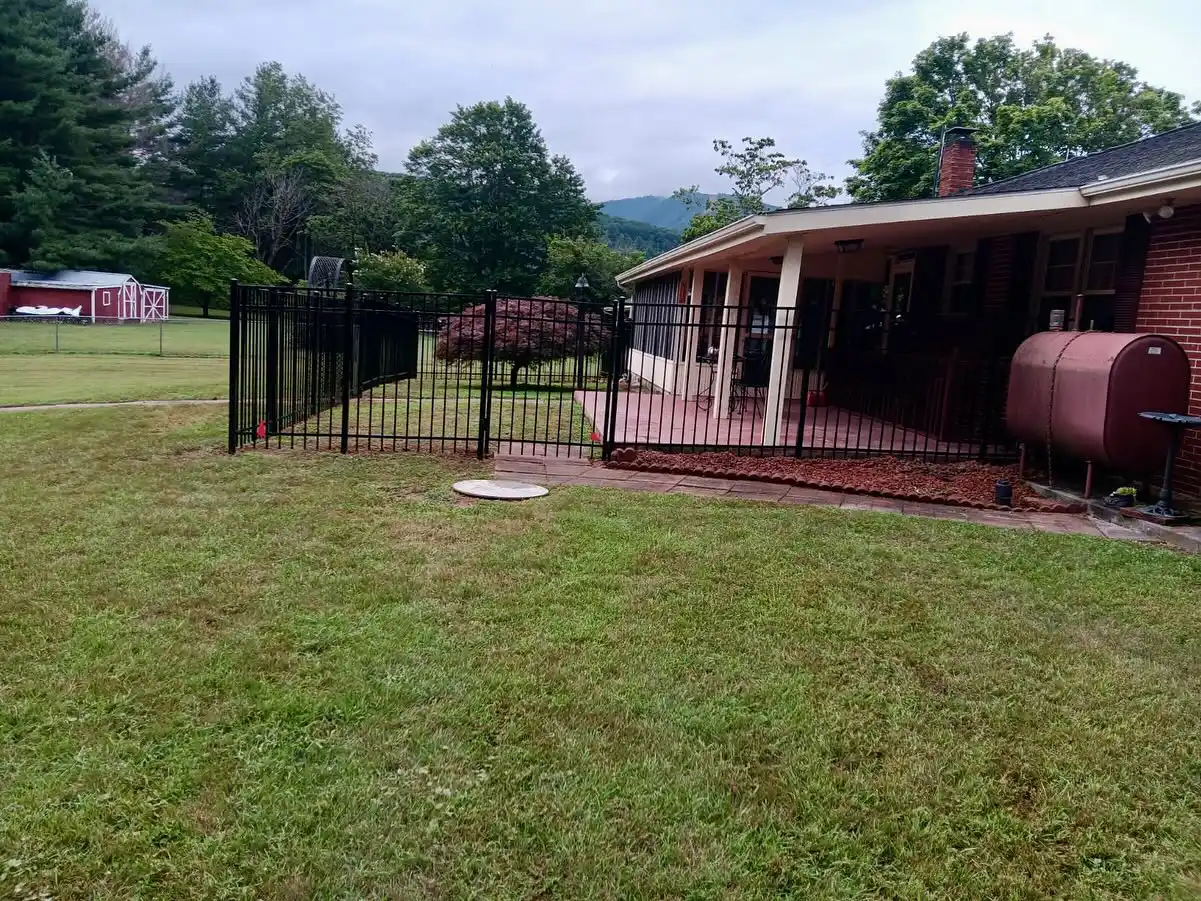 5-ft Black Aluminum Fence & Custom Gate in Montgomery County, VA